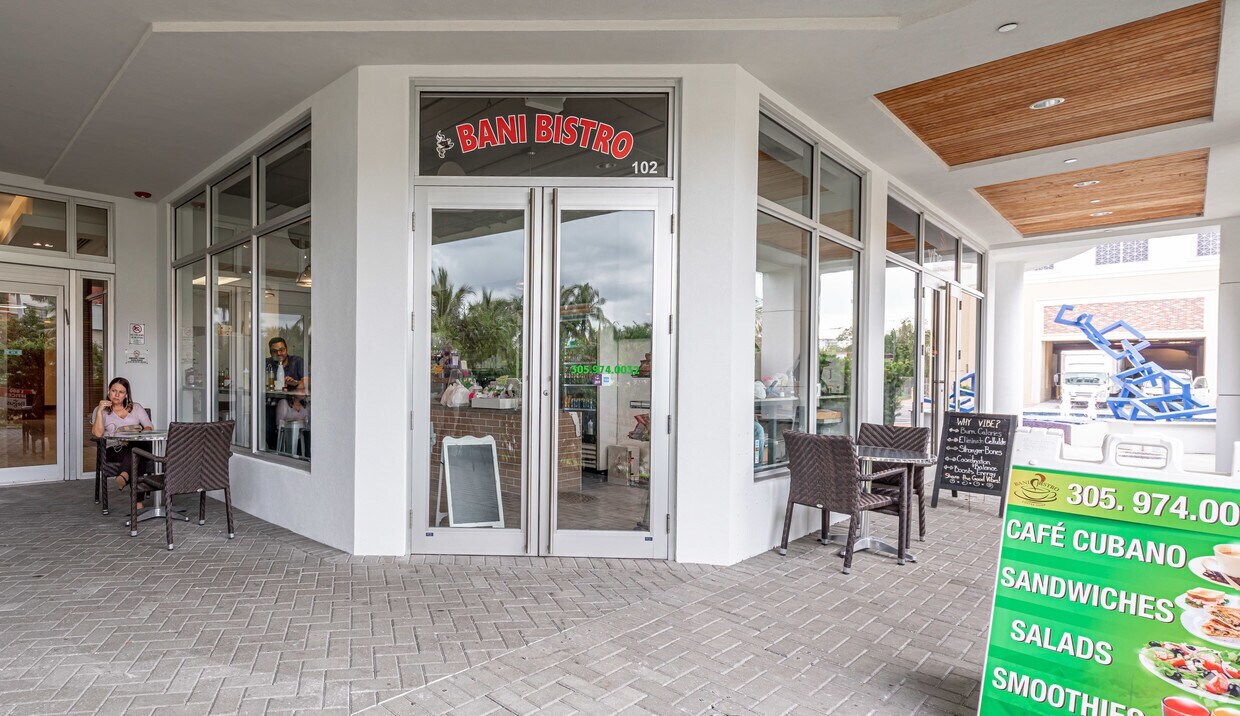 323 Sunny Isles Blvd, Sunny Isles Beach, FL à louer Photo intérieure– Image 1 sur 1
