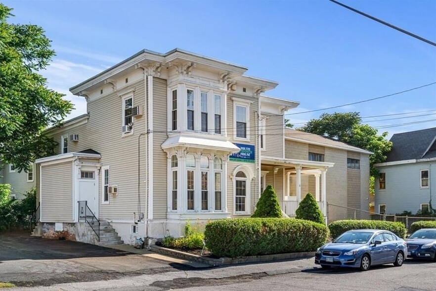 7 William St, Haverhill, MA à vendre - Photo principale – Image 1 sur 26