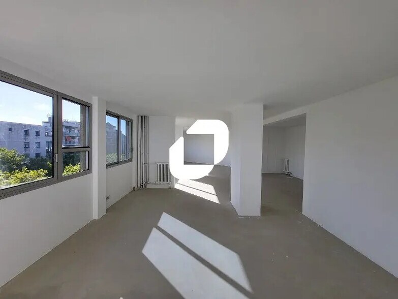 Bureau dans Paris à louer - Photo de l’immeuble – Image 1 sur 7