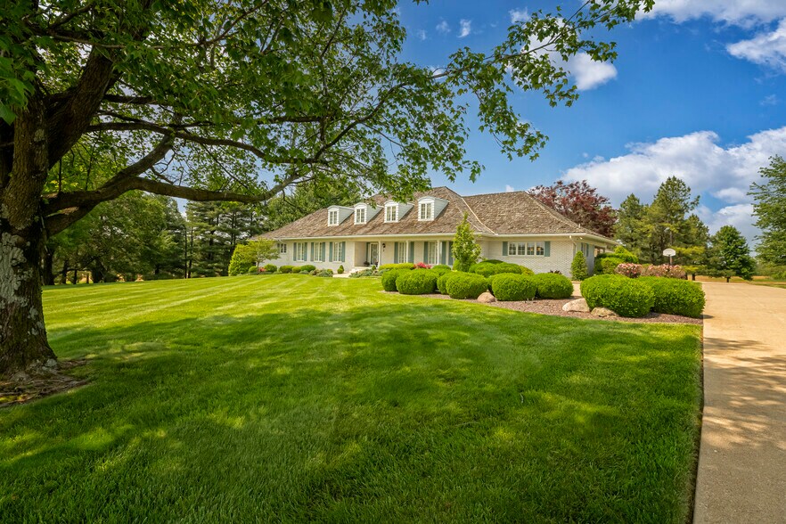 15866 Moellers Rd, Marion, IL à vendre - Photo de l’immeuble – Image 2 sur 78