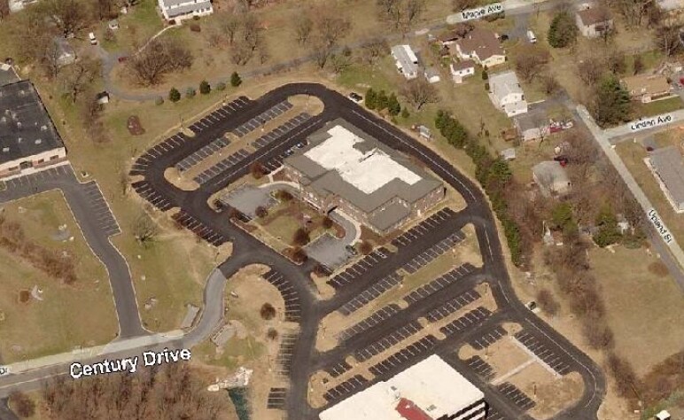 960 Century Dr, Mechanicsburg, PA à louer - Aérien – Image 2 sur 3