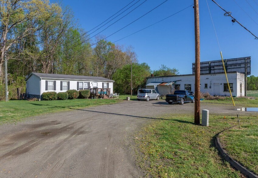 8286-8294 James Madison Pky, King George, VA à vendre - Photo de l’immeuble – Image 3 sur 13