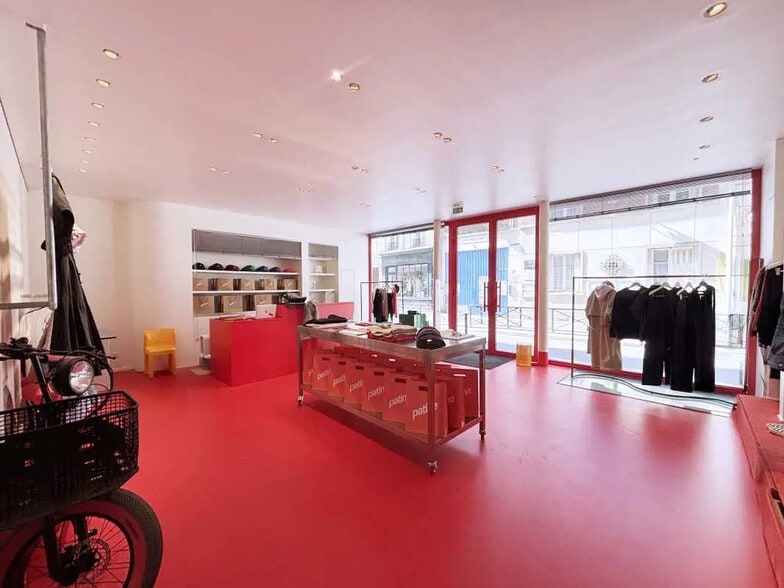 8 Rue Martel, Paris à louer - Photo de l’immeuble – Image 2 sur 8