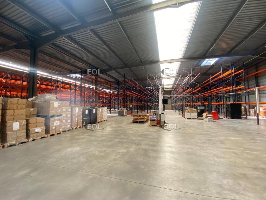 Industriel/Logistique dans Santeny à vendre Photo intérieure– Image 1 sur 3