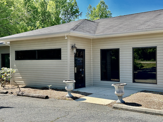 415 Semora Rd, Roxboro, NC à louer - Photo de l’immeuble – Image 2 sur 44