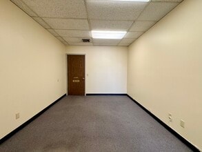 100 S Citrus Ave, Covina, CA à vendre Photo intérieure– Image 1 sur 1