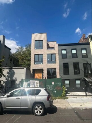 Plus de détails pour 747 Monroe St, Brooklyn, NY - Logement à vendre