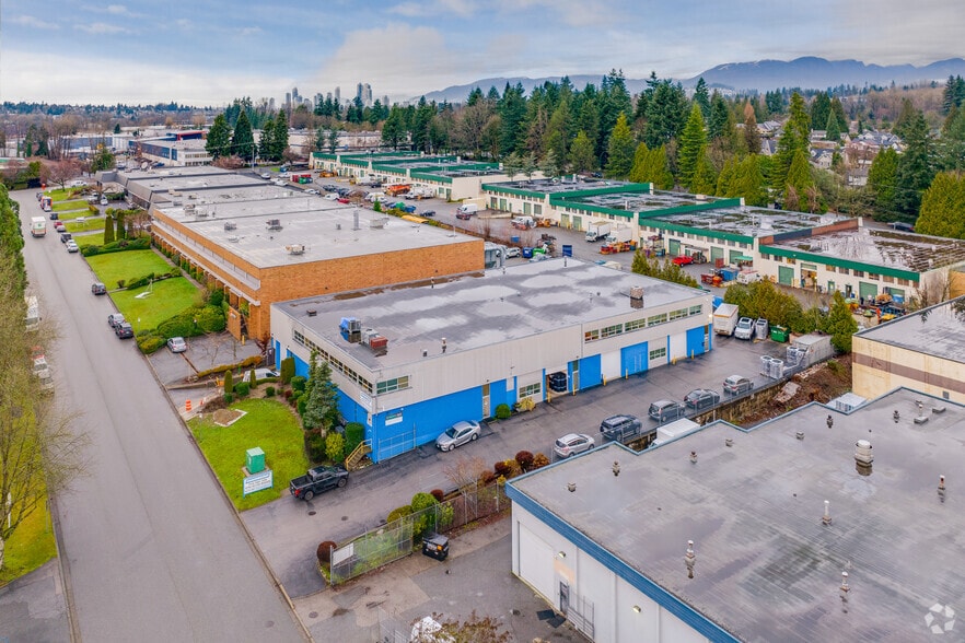 4125 Mcconnell Dr, Burnaby, BC à louer - Aérien – Image 2 sur 27