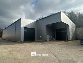Plus de détails pour 1 Chemin Des Bruyeres, Chavanoz - Local d'activités à louer
