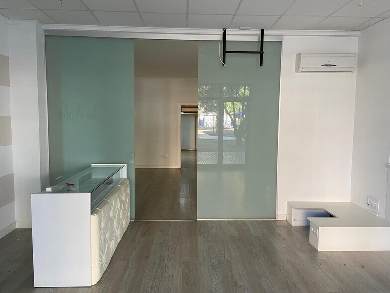 Local commercial dans Carlet à vendre - Photo intérieure – Image 3 sur 9