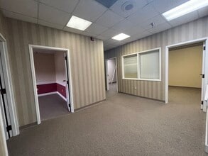 1701 Sunset Ave, Rocky Mount, NC à vendre Photo intérieure– Image 2 sur 9