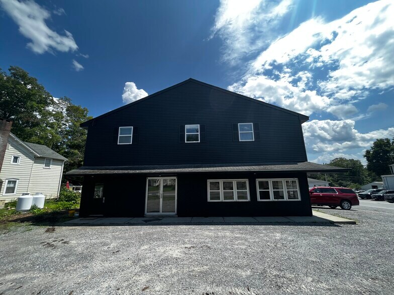 3700 US-44, Millbrook, NY à louer - Photo de l’immeuble – Image 2 sur 4