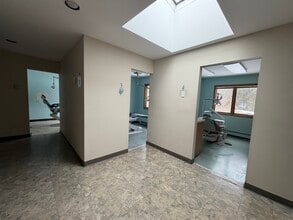 335 Terry Rd, Smithtown, NY à louer Photo intérieure– Image 2 sur 3