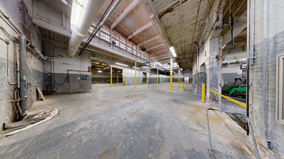 620 Spring St, North Dighton, MA à vendre - Numérisation 3D Matterport – Image 3 sur 58