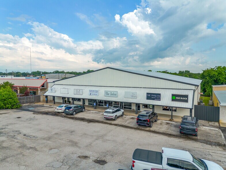 1481 W South Loop, Stephenville, TX à vendre - Photo de l’immeuble – Image 2 sur 5