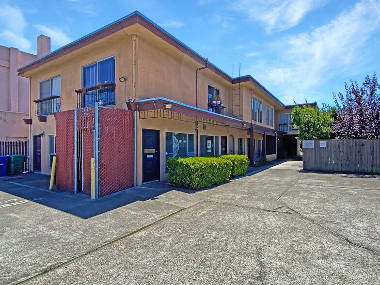 2515 Santa Clara Ave, Alameda, CA à louer - Photo de l’immeuble – Image 3 sur 13