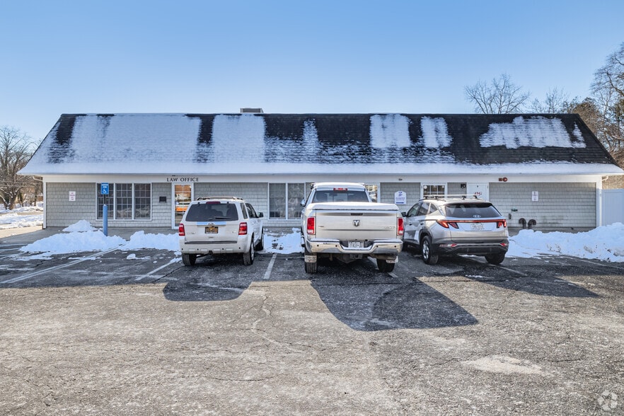 6 S Jersey Ave, Setauket, NY à vendre - Photo de l’immeuble – Image 3 sur 20