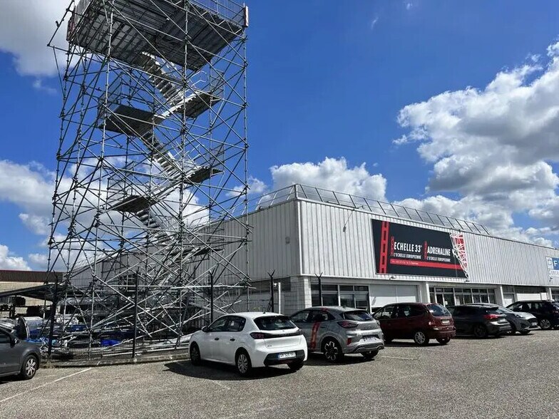 Bureau dans Pessac à louer - Photo de l’immeuble – Image 3 sur 11