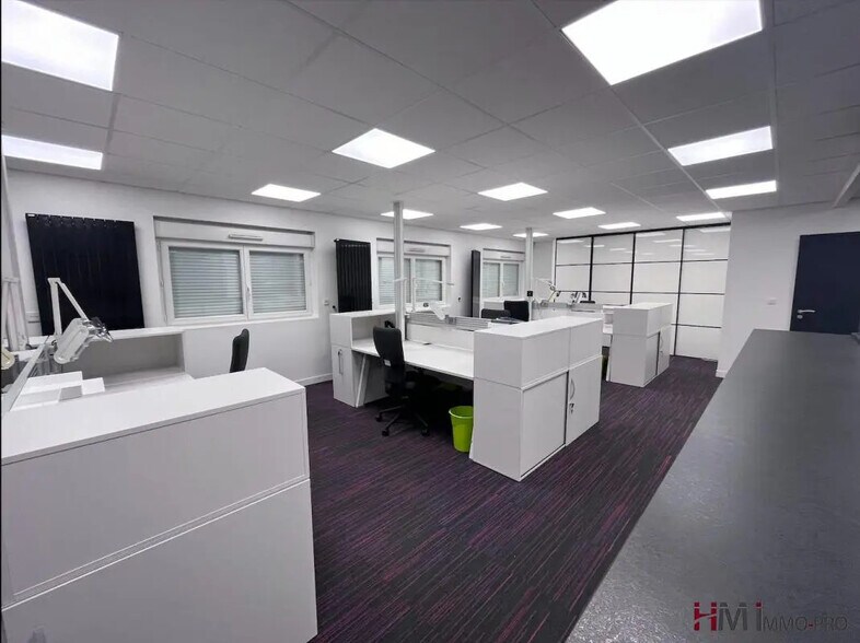 Local d’activités dans Octeville-sur-Mer à louer - Photo intérieure – Image 2 sur 6