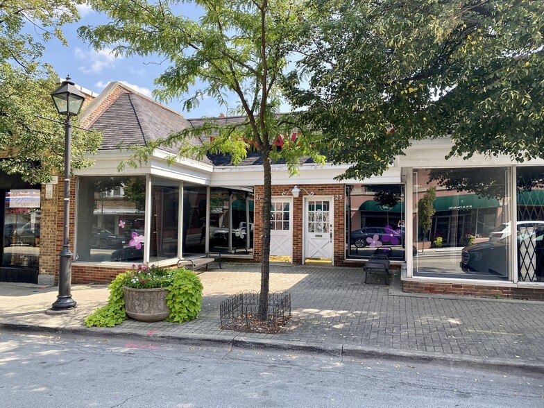 21-25 W Saint Charles Rd, Lombard, IL à louer - Photo principale – Image 1 sur 9