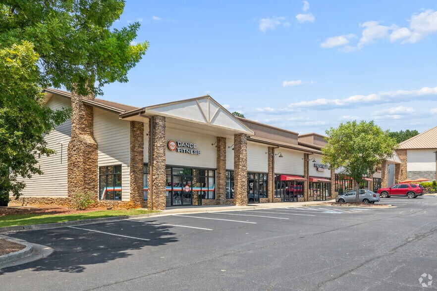 11105 State Bridge Rd, Alpharetta, GA à louer - Photo principale – Image 1 sur 8