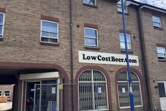 Plus de détails pour Priory Ln, St Neots - Local commercial à louer
