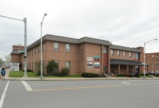 Plus de détails pour 670 Franklin St, Schenectady, NY - Bureau à louer