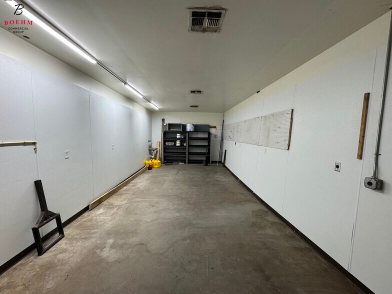 129 Industrial Dr, Boerne, TX à louer - Photo de l’immeuble – Image 2 sur 20