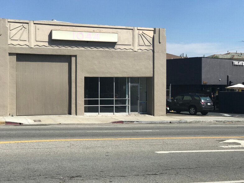 1044 S La Brea Ave, Los Angeles, CA à louer - Photo de l’immeuble – Image 2 sur 5