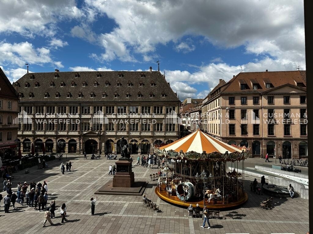 Place Gutenberg, Strasbourg à louer Photo de l’immeuble– Image 1 sur 12