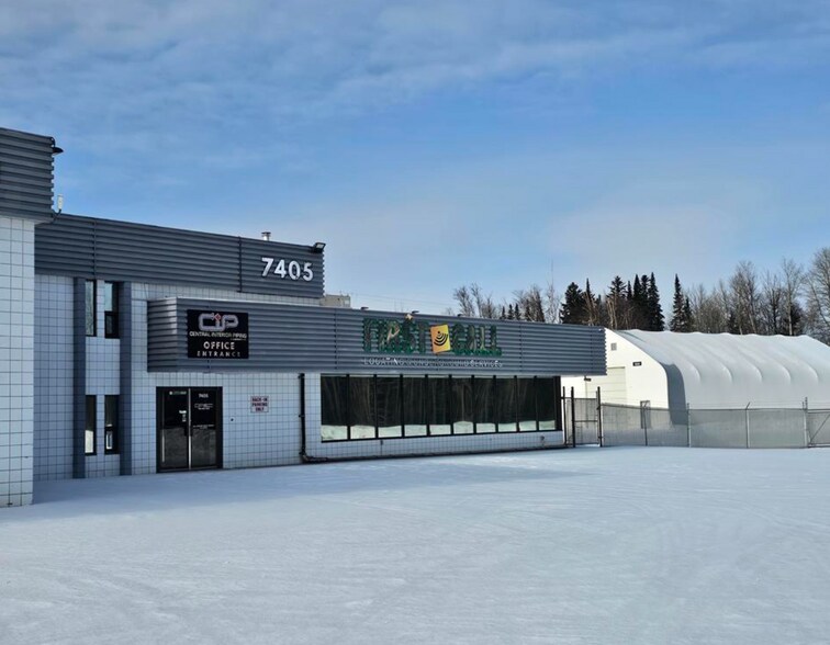 7405 Hart Hwy, Prince George, BC à louer - Photo de l’immeuble – Image 3 sur 17