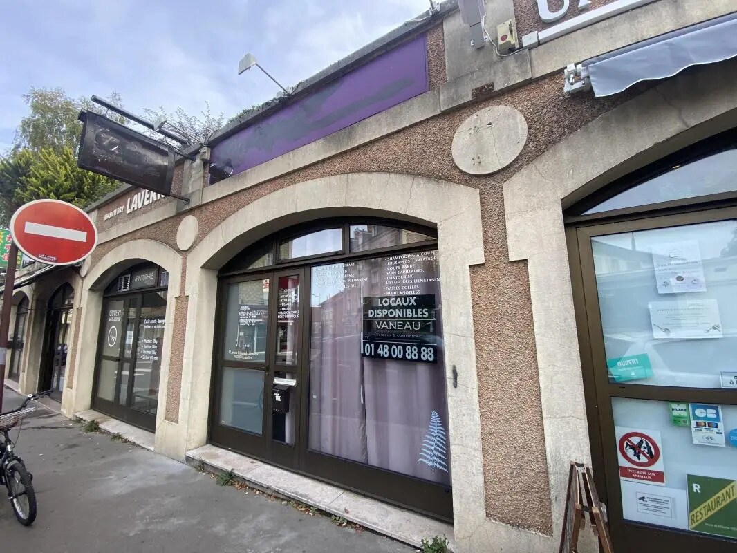 Local commercial dans Versailles à louer Photo de l’immeuble– Image 1 sur 7