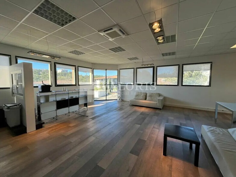 565 Rue René Descartes, Aix-en-Provence à louer - Photo intérieure – Image 3 sur 15