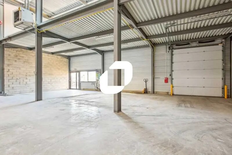 17 Rue Henri Becquerel, Aulnay-sous-Bois à louer - Photo de l’immeuble – Image 2 sur 12