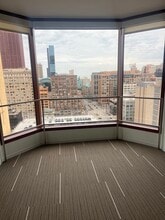 425 S Financial Pl, Chicago, IL à louer Photo de l’immeuble– Image 1 sur 6