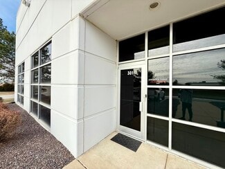Plus de détails pour 301 Stag Industrial Blvd, Lake Saint Louis, MO - Bureau à louer