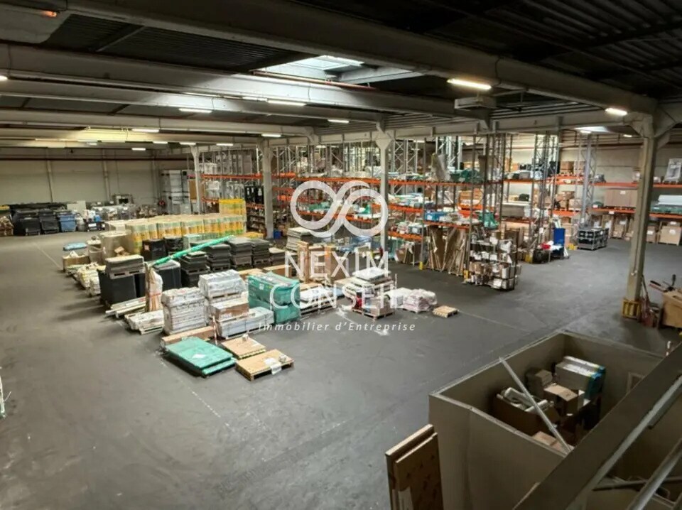 Industriel/Logistique dans Villejust à louer Photo intérieure– Image 1 sur 1