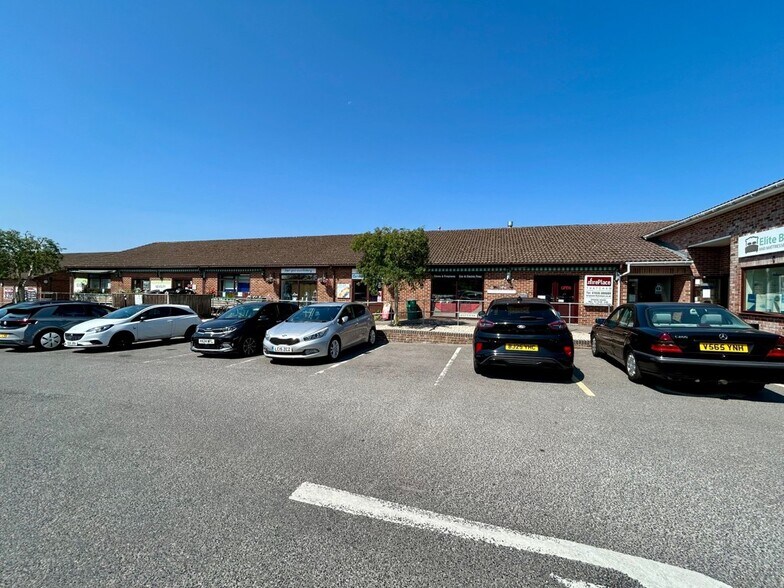 Bath Rd, Thatcham à louer - Photo de l’immeuble – Image 1 sur 4
