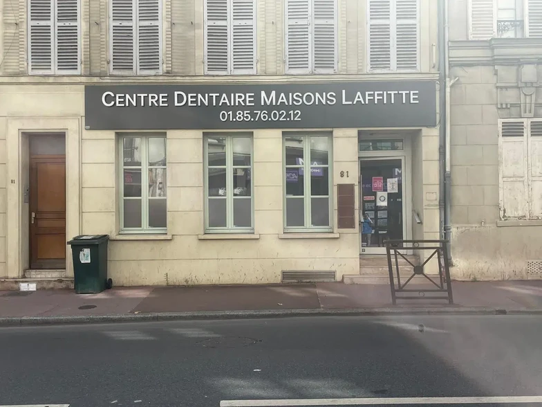 Local commercial dans Maisons-Laffitte à louer - Photo principale – Image 1 sur 1