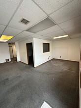 109-121 E Plaza DR, Mulvane, KS à louer Photo intérieure– Image 1 sur 3