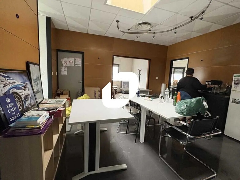 Bureau dans Cenon à louer - Photo intérieure – Image 3 sur 6