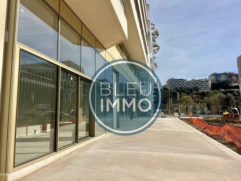 Rue Emmanuel Grout, Nice à louer - Photo de l’immeuble – Image 2 sur 3