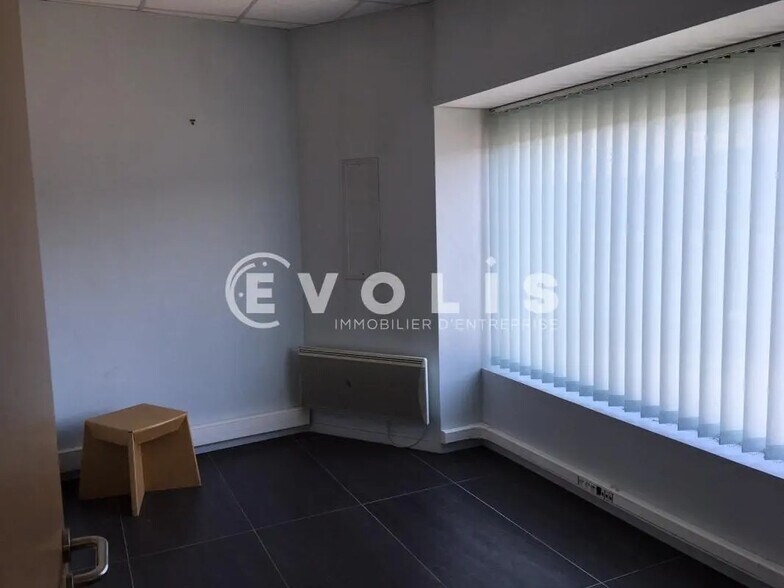 Bureau dans Amiens à louer - Photo de l’immeuble – Image 3 sur 5