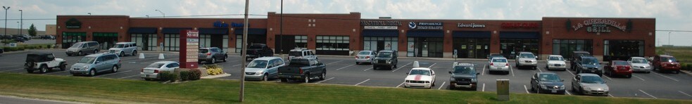 10033 Wicker Ave, Saint John, IN à louer - Photo de l’immeuble – Image 3 sur 18