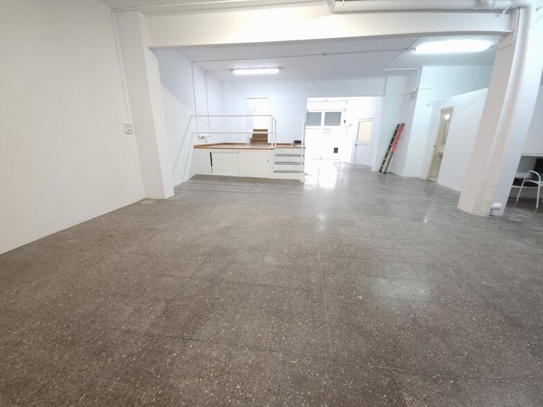 Immeuble residentiel dans Sant Joan Despí, Barcelona à vendre - Photo intérieure – Image 3 sur 3