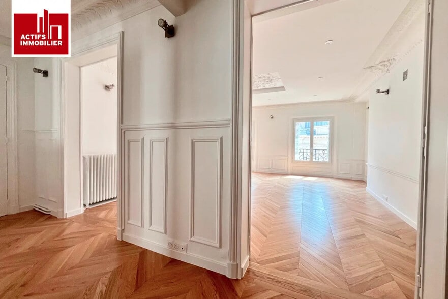 Bureau dans Paris à louer - Photo de l’immeuble – Image 3 sur 9