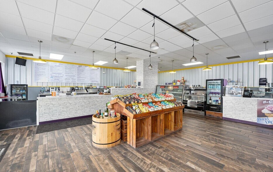 424 Luna Bella Ln, New Smyrna Beach, FL à louer - Photo intérieure – Image 2 sur 10