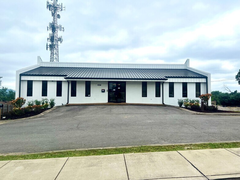 2317 Cruzen St, Nashville, TN à vendre - Photo de l’immeuble – Image 2 sur 7