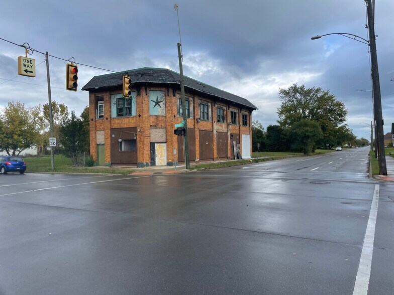 5000 Mcdougall St, Detroit, MI à vendre - Photo principale – Image 1 sur 7