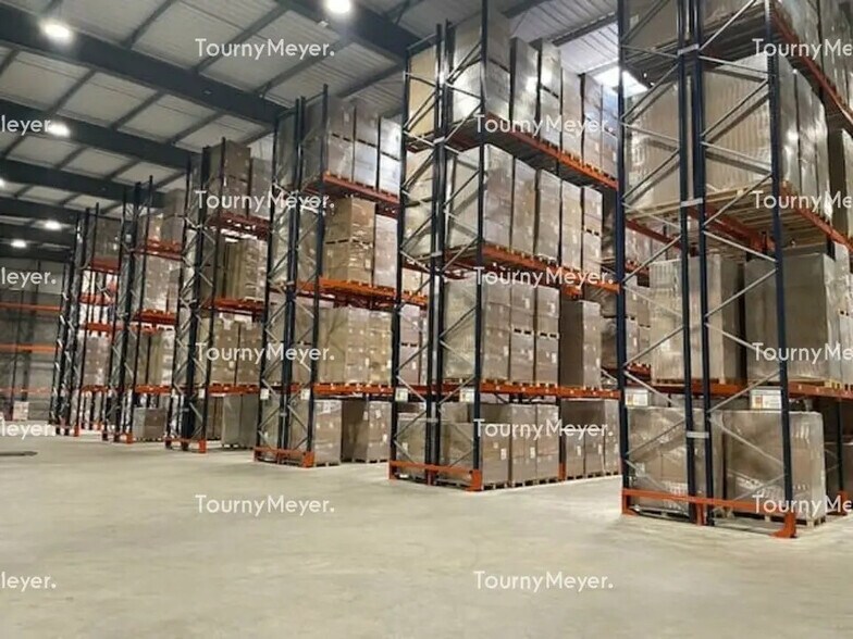 Local d’activités dans Saint-Avé à louer - Photo de l’immeuble – Image 2 sur 3